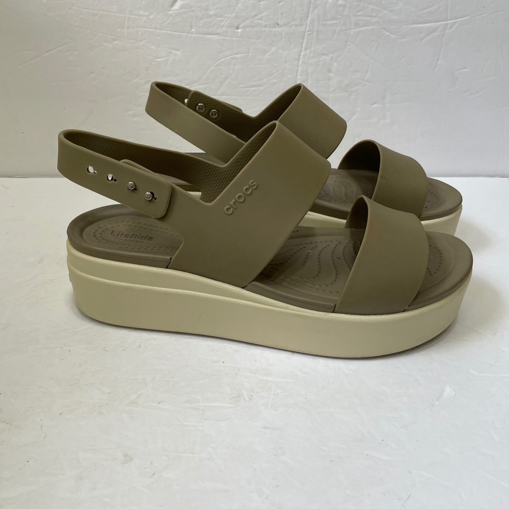 CROCS LITE RIDE BROOKLYN LOW WEDGE SANDALS IN KHAKI